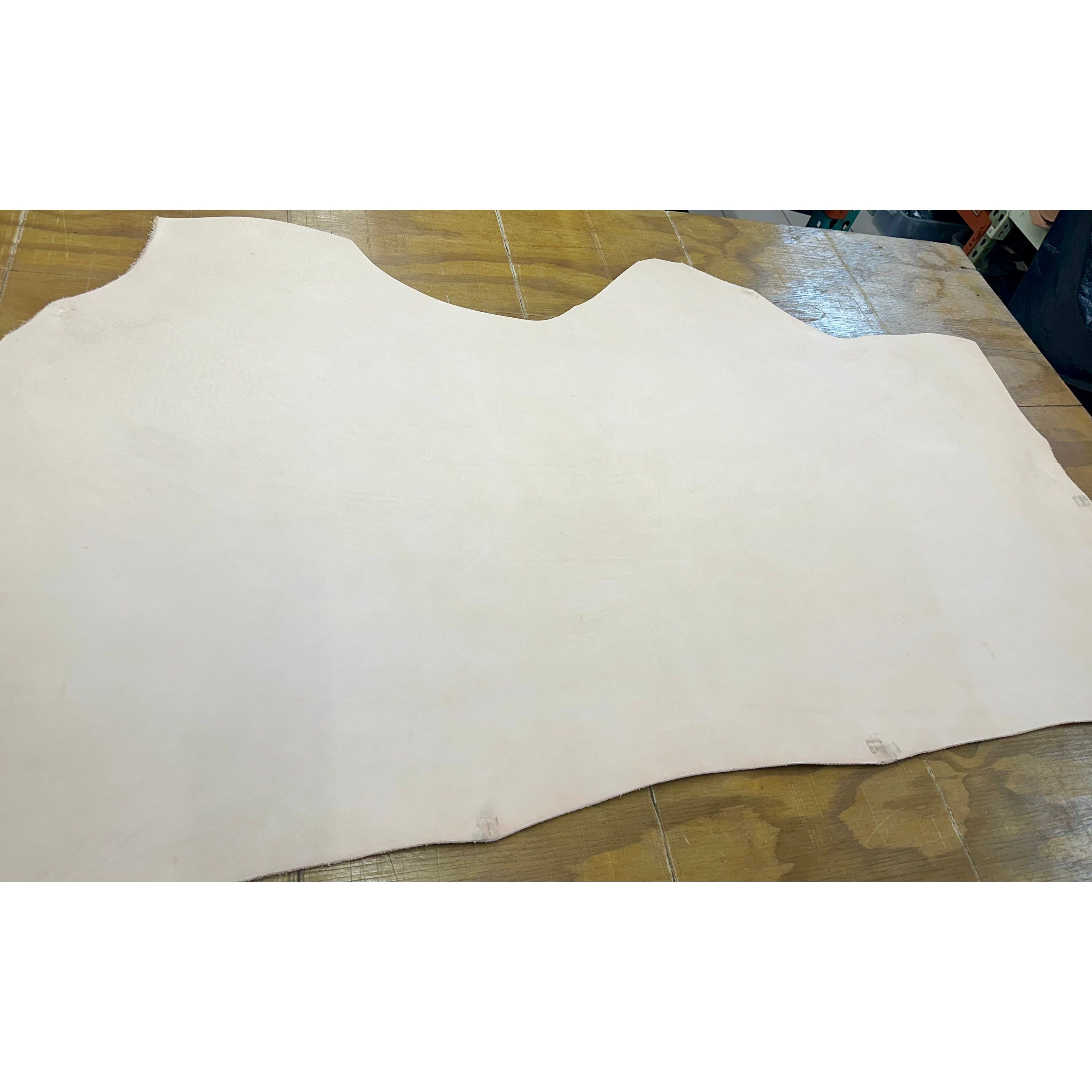 Vegetable Tanned Leather Side - 3/4 oz- Sold by the Square Foot